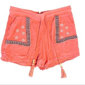 C EST 1946 peachy boho shorts